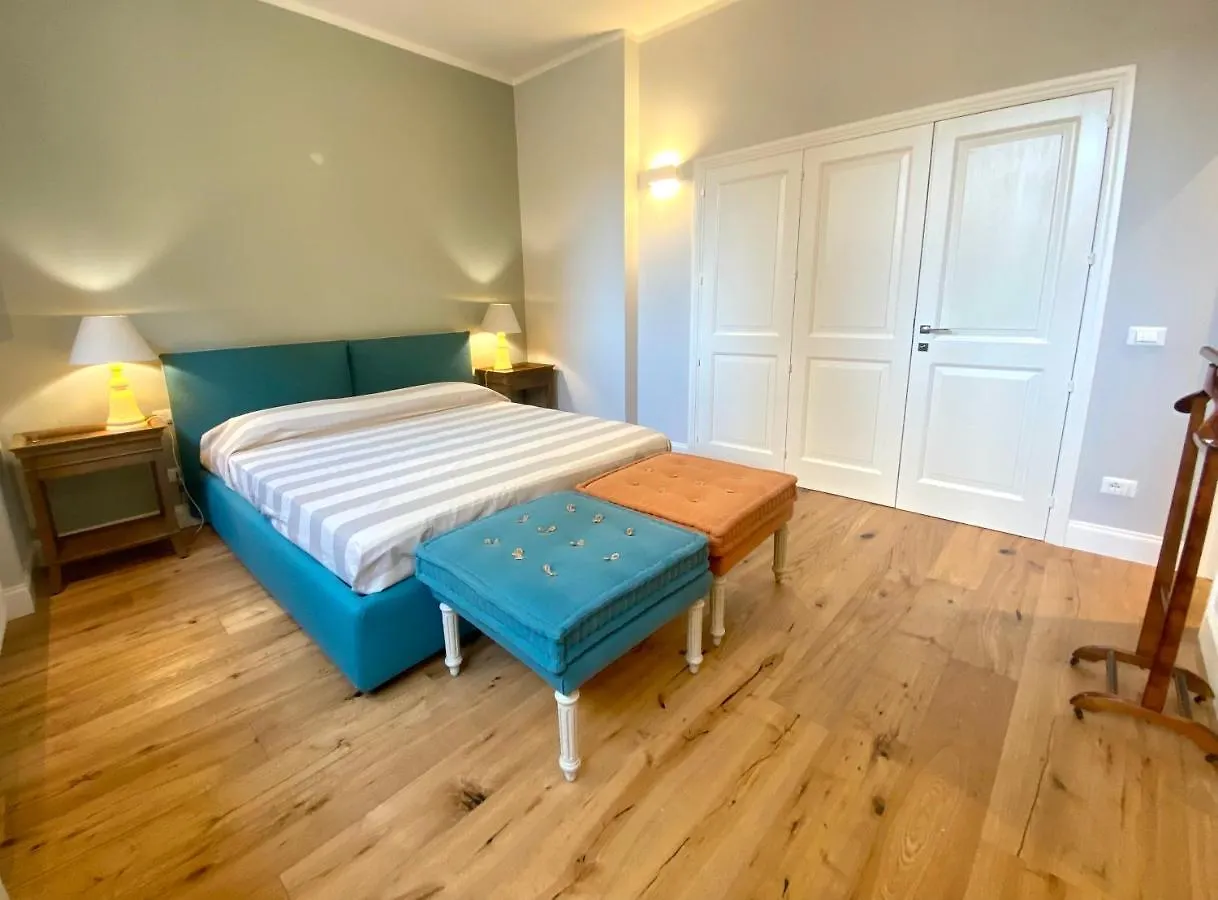 Accademia Newly Renovated Ancient Abbey Apartment Florence